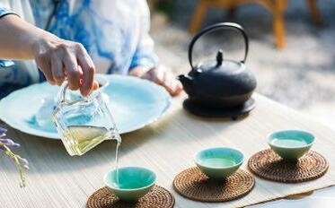 茶水滋养，百病不侵